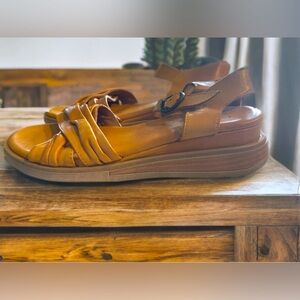 Mix Mooz Cupcake Sandal Size 37